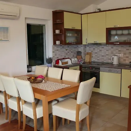 Blossom Apartman Peljeska Апартаменты *