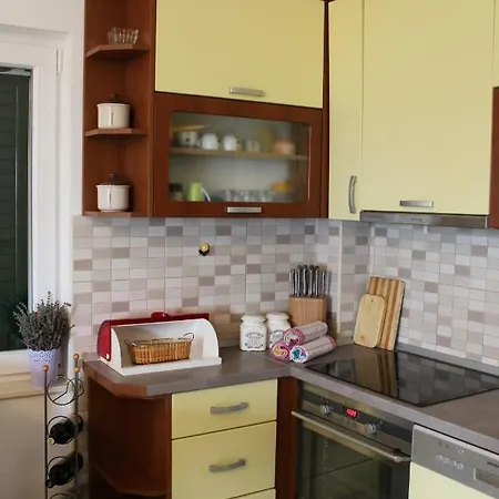 Blossom Apartman Peljeska Apartment *